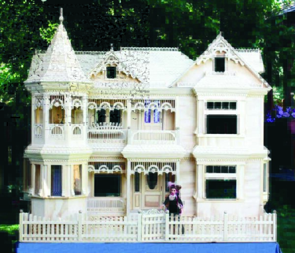 VICTORIAN BARBIE DOLL HOUSE