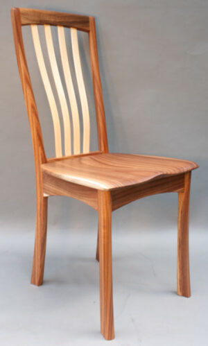 WOODEN SEAT DINING CHAIR
