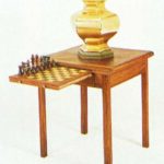 GAME / LAMP TABLE